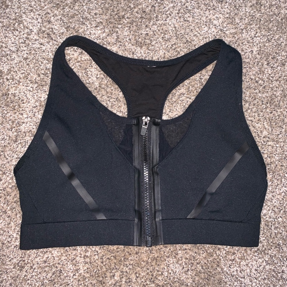 Fabletics Emmy II Sportsbra